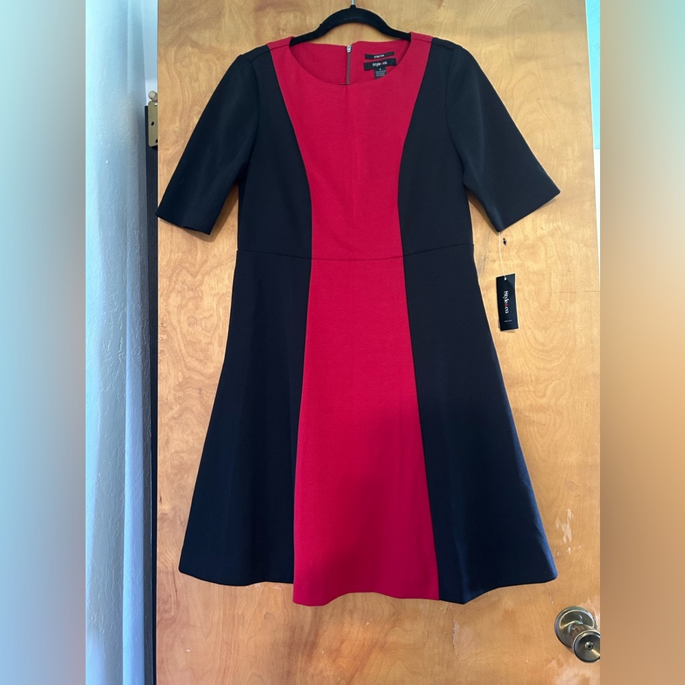 Style & Co stretch black and red short sleeved, back zippered NEW TAG ON size 6